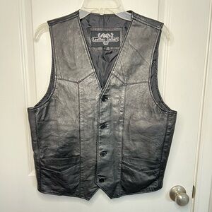 Men's Leather Gallery Black Size Small ButtonDown Front Motorcycle Biker Vest